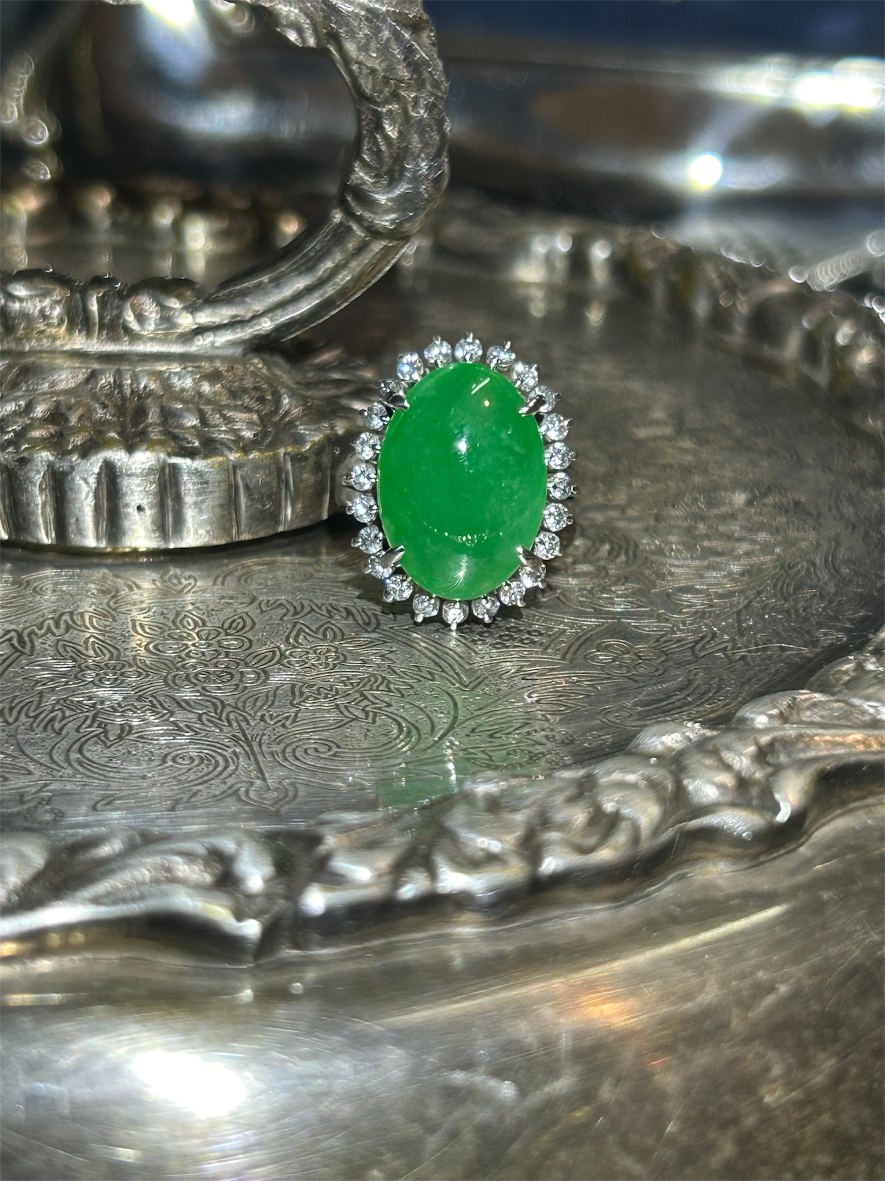 Jadeite and diamond ring